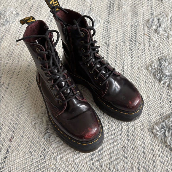 Dr. Martens - Picture 1 of 9